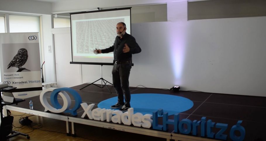 <time datetime="2019-05-29T13:55:00+00:00">29 de mayo de 2019</time> | <a href="https://www.escola-horitzo.cat/author/kike/">Super User</a> | <a href="https://www.escola-horitzo.cat/category/el-dia-a-dia/" rel="tag">El dia a dia</a> | <a href="https://www.escola-horitzo.cat/2019/05/29/ja-poden-veure-al-web-de-l-escola-la-3a-conferencia-del-cicle-de-xerrades-l-horitzo-alfons-cornella/#respond">No hay comentarios<span class="screen-reader-text"> en Ja poden veure la 3a conferència del cicle de Xerrades L’Horitzó: Alfons Cornella</span></a>