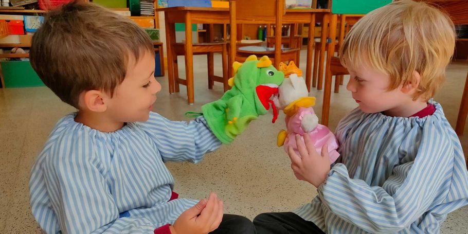 <time datetime="2024-04-23T10:12:58+00:00">23 de abril de 2024</time> | <a href="https://www.escola-horitzo.cat/author/kike/">Super User</a> | <a href="https://www.escola-horitzo.cat/category/el-dia-a-dia/" rel="tag">El dia a dia</a> | <a href="https://www.escola-horitzo.cat/2024/04/23/el-joc-simbolic/#respond">No hay comentarios<span class="screen-reader-text"> en El joc simbòlic</span></a>