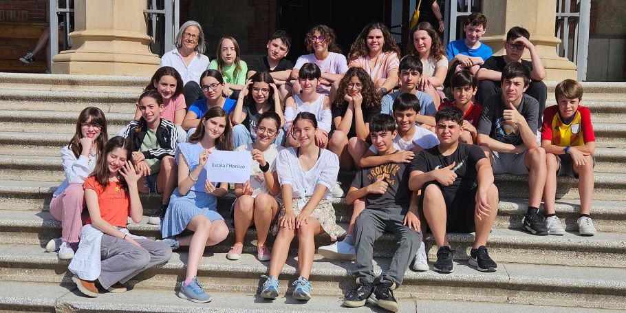 <time datetime="2024-06-10T09:25:38+00:00">10 de junio de 2024</time> | <a href="https://www.escola-horitzo.cat/author/kike/">Super User</a> | <a href="https://www.escola-horitzo.cat/category/el-dia-a-dia/" rel="tag">El dia a dia</a> | <a href="https://www.escola-horitzo.cat/2024/06/10/la-llengua-materna/#respond">No hay comentarios<span class="screen-reader-text"> en La llengua materna</span></a>