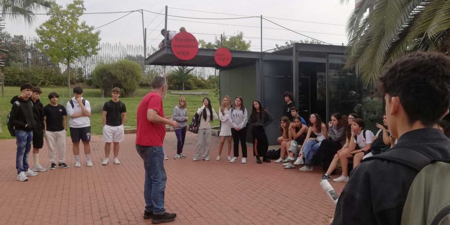 <time datetime="2024-10-08T17:35:11+00:00">8 de octubre de 2024</time> | <a href="https://www.escola-horitzo.cat/author/kike/">Super User</a> | <a href="https://www.escola-horitzo.cat/category/el-dia-a-dia/" rel="tag">El dia a dia</a> | <a href="https://www.escola-horitzo.cat/2024/10/08/les-migracions-un-fenomen-antic-i-actual/#respond">No hay comentarios<span class="screen-reader-text"> en Les migracions, un fenomen antic i actual</span></a>