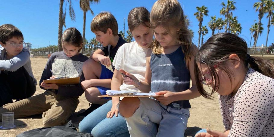 <time datetime="2024-04-11T14:57:14+00:00">11 de abril de 2024</time> | <a href="https://www.escola-horitzo.cat/author/kike/">Super User</a> | <a href="https://www.escola-horitzo.cat/category/el-dia-a-dia/" rel="tag">El dia a dia</a> | <a href="https://www.escola-horitzo.cat/2024/04/11/consciencia-ambiental-en-accio/#respond">No hay comentarios<span class="screen-reader-text"> en Consciència Ambiental en Acció</span></a>