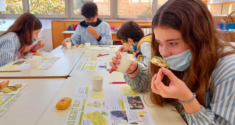 <time datetime="2022-03-04T17:49:34+00:00">4 de marzo de 2022</time> | <a href="https://www.escola-horitzo.cat/author/kike/">Super User</a> | <a href="https://www.escola-horitzo.cat/category/el-dia-a-dia/" rel="tag">El dia a dia</a> | <a href="https://www.escola-horitzo.cat/2022/03/04/coneixent-el-medi-natural/#respond">No hay comentarios<span class="screen-reader-text"> en Coneixent el medi natural</span></a>