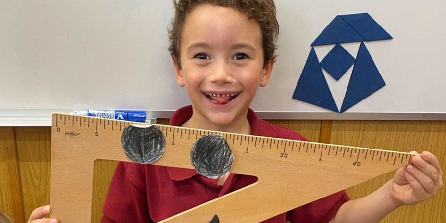 <time datetime="2023-12-04T16:23:26+00:00">4 de diciembre de 2023</time> | <a href="https://www.escola-horitzo.cat/author/kike/">Super User</a> | <a href="https://www.escola-horitzo.cat/category/el-dia-a-dia/" rel="tag">El dia a dia</a> | <a href="https://www.escola-horitzo.cat/2023/12/04/eye-bombing/#respond">No hay comentarios<span class="screen-reader-text"> en EYE BOMBING</span></a>